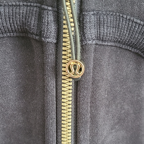 Lululemon Scuba Hoodie - Picture 3 of 5